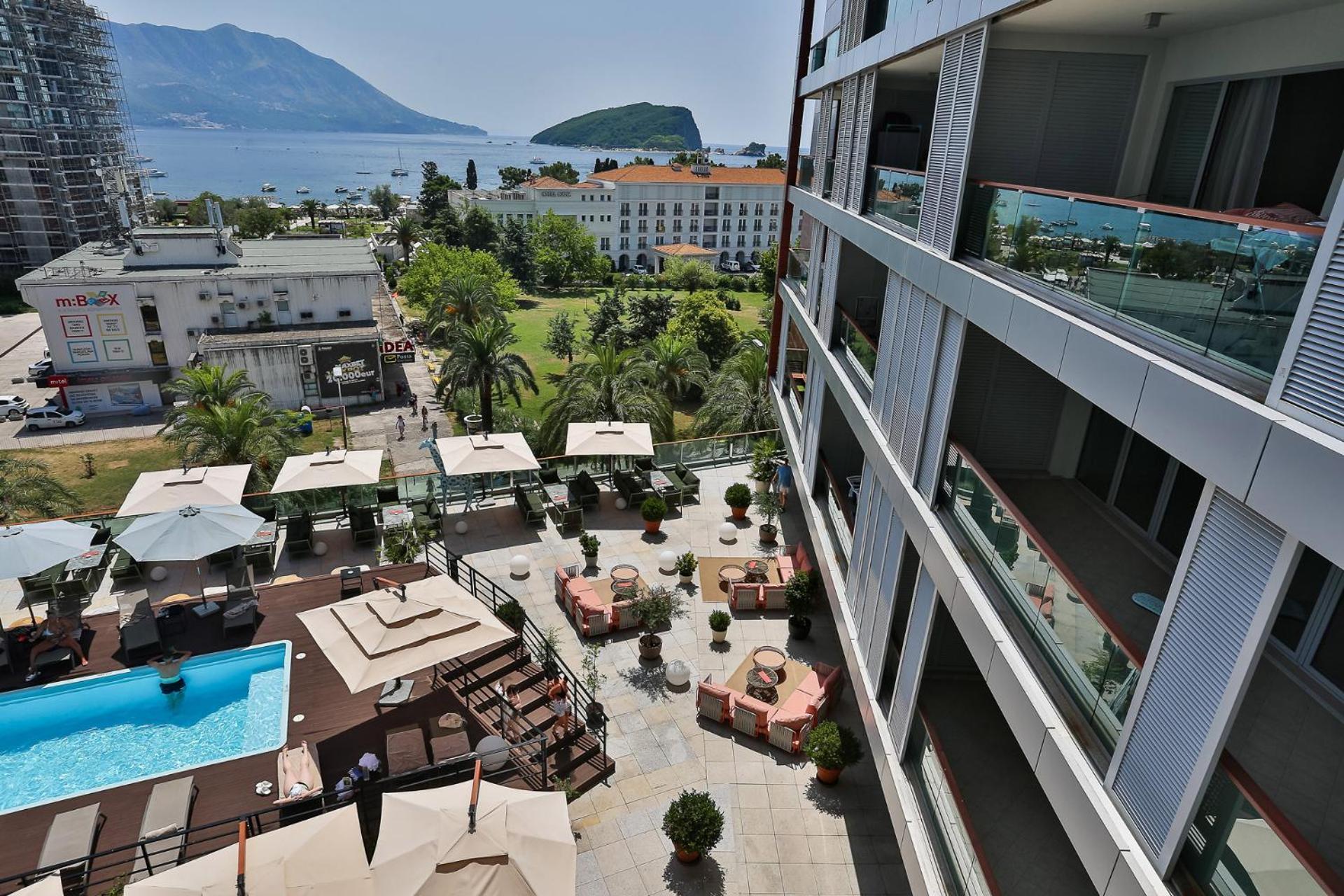 Hotel Tq Plaza Будва Экстерьер фото